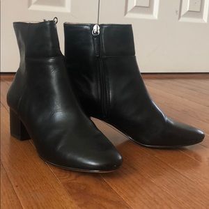 H&M size 40 AUS 10 USA black leather boots